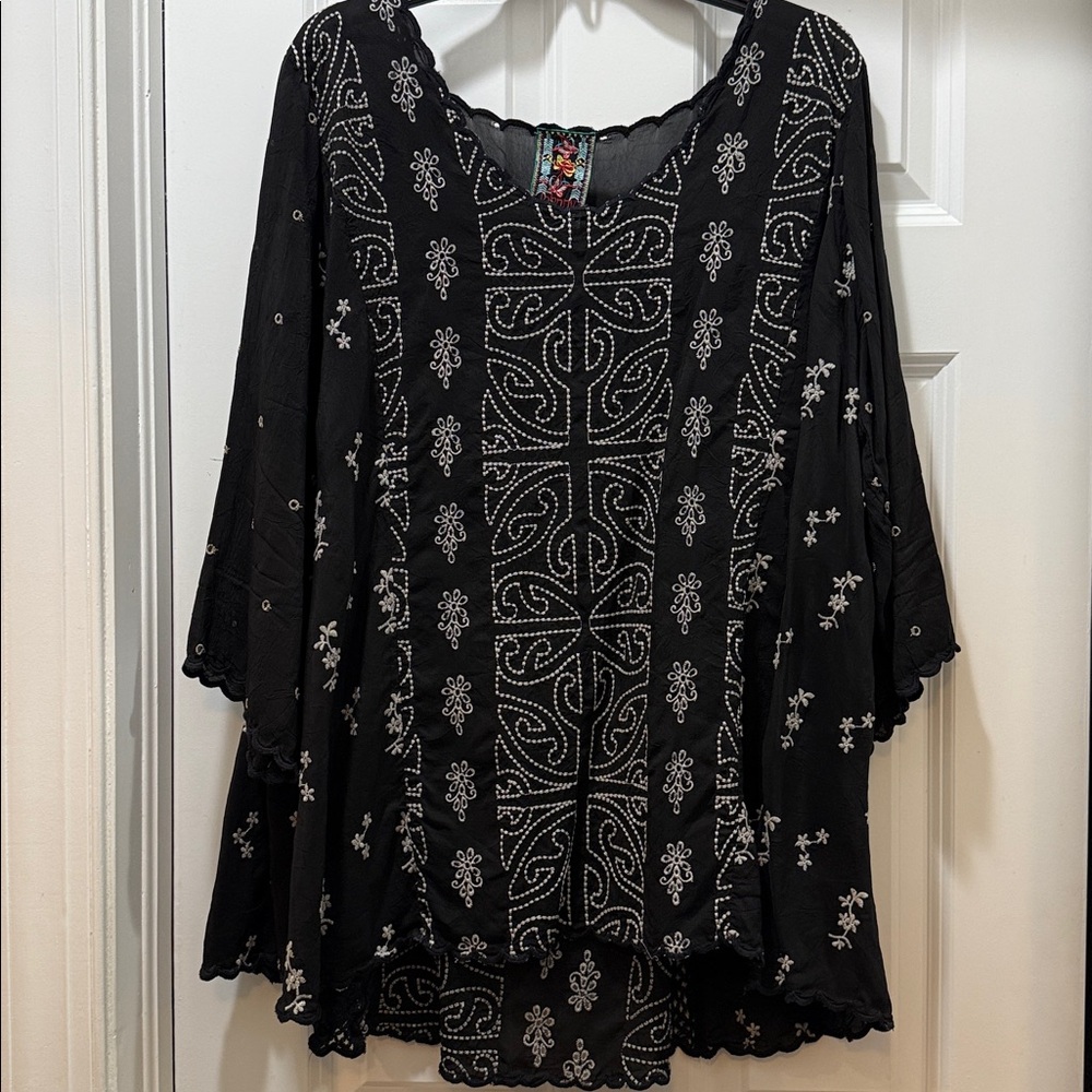 JOHNNY WAS RIDDEN BLACK EYELET TUNIC BLOUSE  sz XL